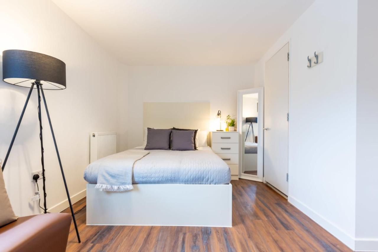 Ensuite Bedrooms With Shared Kitchen At Hollingbury House In Hove Buitenkant foto